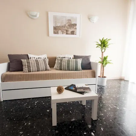 Luminoso, Spazioso Con Aria Condiz E Bici شقة فياريجيو